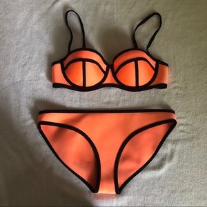 ARIZONA TRIANGL SWIMSUIT